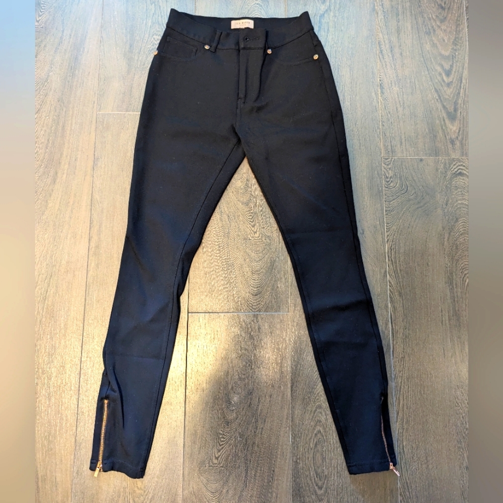 EUC Ted Baker ankle zip pants